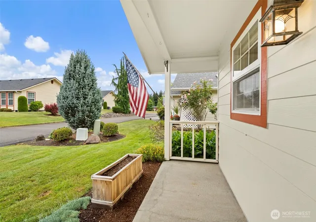 Photo 3 of Sale Pending at 1182 Emerson Ln, Centralia, WA 98531 | MLS# NWM2544209 | Listing updated on 2026-09-26
