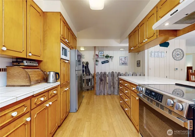 Photo 3 of Single family home for sale at 412 SW Parkview St, Milton Freewater, OR 97862 | MLS# NWM2544267 | Listing updated on 2026-09-22