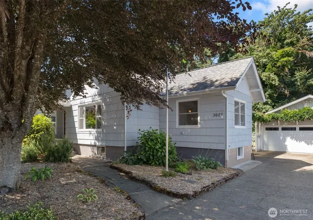 Photo 1 of Single family home for sale at 3602 Lorne St Se, Tumwater, WA 98501 | MLS# NWM2544480 | Listing updated on 2026-09-16