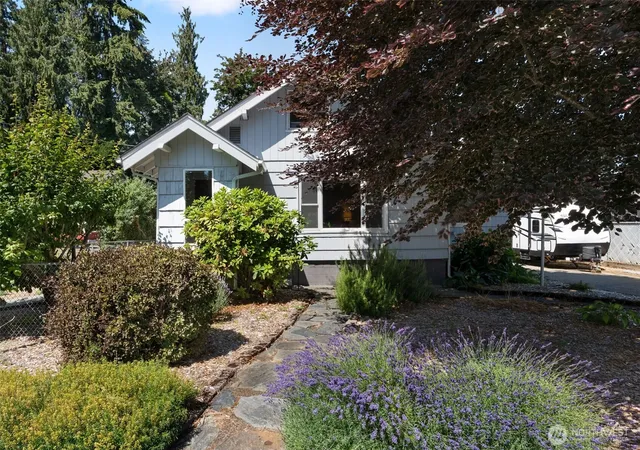 Photo 3 of Single family home for sale at 3602 Lorne St SE, Tumwater, WA 98501 | MLS# NWM2544480 | Listing updated on 2026-09-16