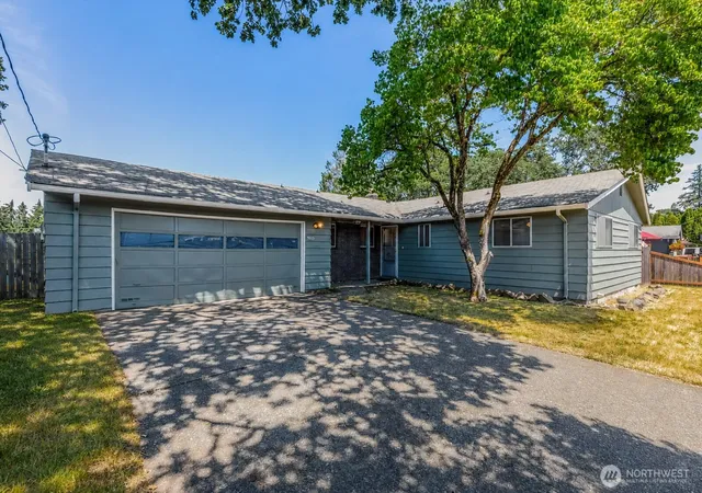 Photo 1 of Sale Pending at 9015 Winona St Sw, Lakewood, WA 98498 | MLS# NWM2544511 | Listing updated on 2026-09-23