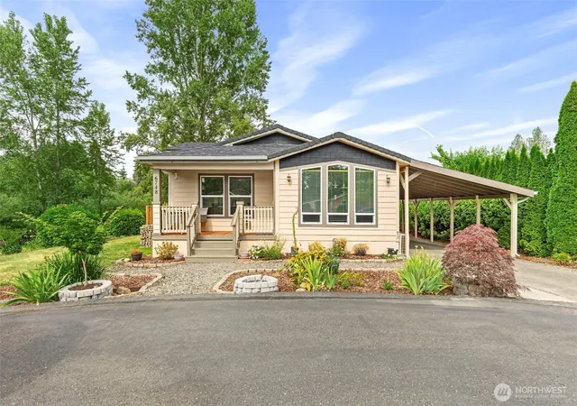 Photo 3 of Manufactured home for sale at 6748 Scorpio Ln Ne #93, Bremerton, WA 98311 | MLS# NWM2544716 | Listing updated on 2026-09-16