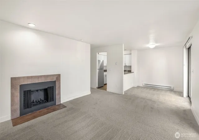 Photo 3 of Condo for sale at 31510 106th Place Se #R112, Auburn, WA 98092 | MLS# NWM2544907 | Listing updated on 2026-09-17