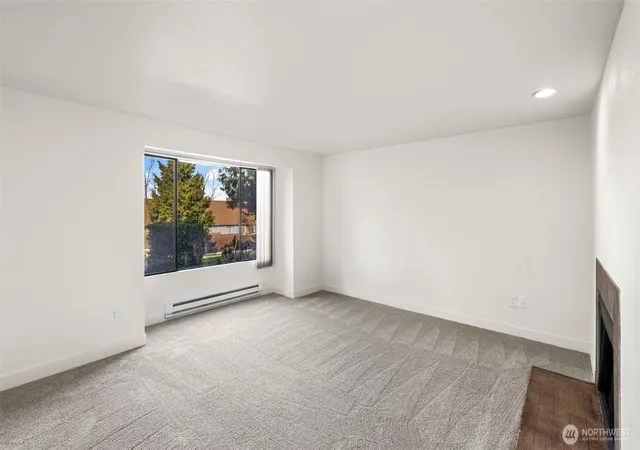 Photo 4 of Condo for sale at 31510 106th Place SE #R112, Auburn, WA 98092 | MLS# NWM2544907 | Listing updated on 2026-09-17