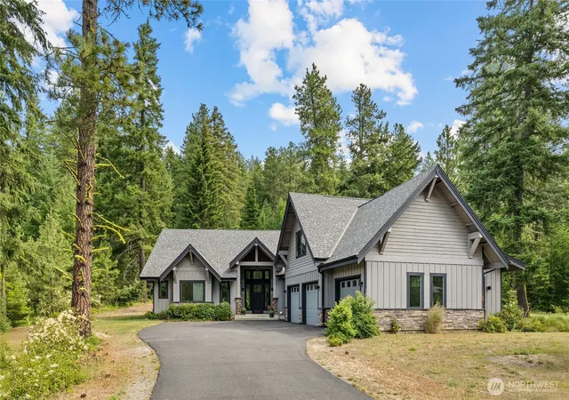 Photo 2 of Single family home for sale at 2280 Coal Mine Way, Cle Elum, WA 98922 | MLS# NWM2546051 | Listing updated on 2026-10-02