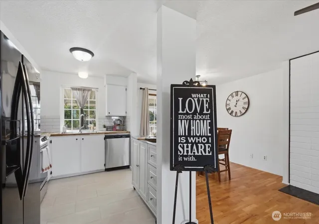 Photo 3 of Single family home for sale at 1726 East 59th St, Tacoma, WA 98404 | MLS# NWM2546302 | Listing updated on 2026-09-22