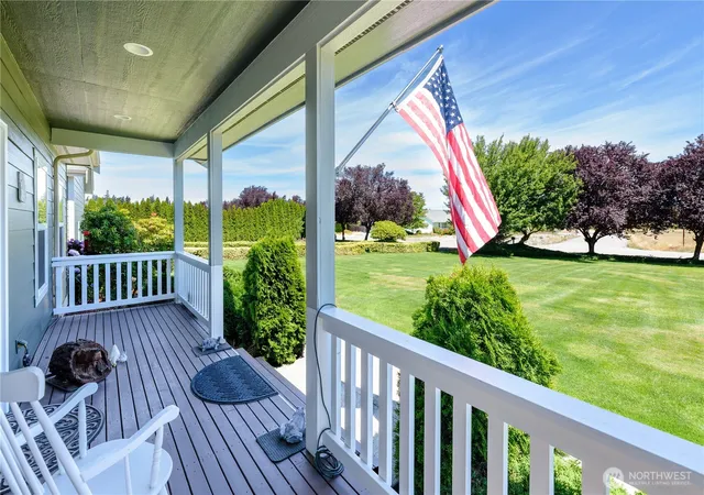 Photo 4 of Single family home for sale at 91 Stone Farm Rd, Sequim, WA 98382 | MLS# NWM2546853 | Listing updated on 2026-09-22