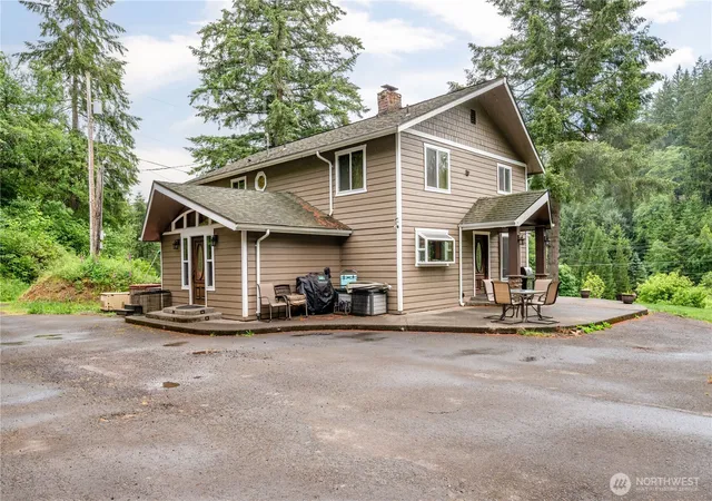 Photo 1 of Single family home for sale at 1430 Hazel Dell, Castle Rock, WA 98611 | MLS# NWM2546890 | Listing updated on 2026-09-17