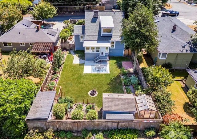 Photo 1 of Sale Pending at 610 North 125th St, Seattle, WA 98133 | MLS# NWM2547142 | Listing updated on 2026-09-22