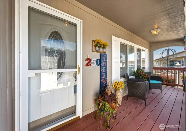 Photo 3 of Manufactured home for sale at 1419 Topaz, Walla Walla, WA 99362 | MLS# NWM2547563 | Listing updated on 2026-10-02