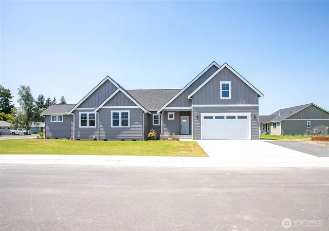 Photo 1 of Single family home for sale at 400 W 3rd Street #B, Everson, WA 98247 | MLS# NWM2547783 | Listing updated on 2026-09-27