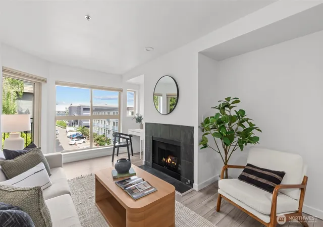 Photo 3 of Condo for sale at 701 Galer St #505, Seattle, WA 98109 | MLS# NWM2548312 | Listing updated on 2026-10-02