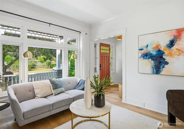 Photo 4 of Single family home for sale at 6534 19th Avenue NE, Seattle, WA 98115 | MLS# NWM2548890 | Listing updated on 2026-09-24