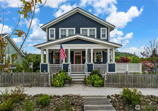 Photo 2 of Single family home for sale at 310 Compass St, Pacific Beach, WA 98571 | MLS# NWM2548893 | Listing updated on 2026-09-16