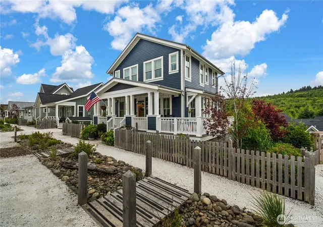 Photo 3 of Single family home for sale at 310 Compass St, Pacific Beach, WA 98571 | MLS# NWM2548893 | Listing updated on 2026-09-16
