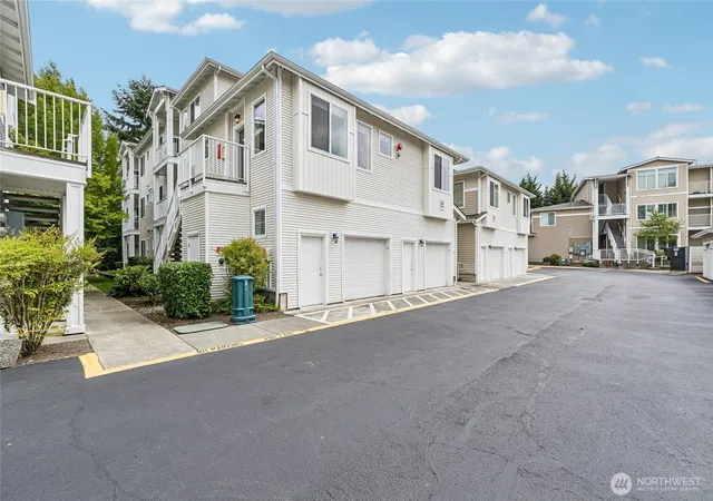 Photo 1 of Sale Pending at 14915 38th Drive Se #EE2029, Bothell, WA 98012 | MLS# NWM2548895 | Listing updated on 2026-09-30