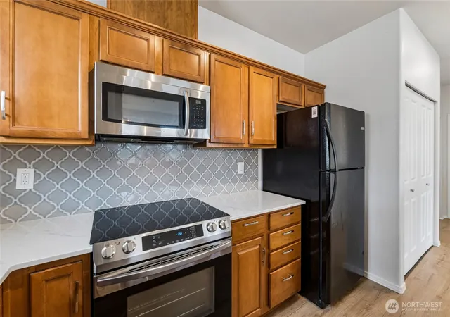 Photo 4 of Sale Pending at 14915 38th Drive SE #EE2029, Bothell, WA 98012 | MLS# NWM2548895 | Listing updated on 2026-09-30