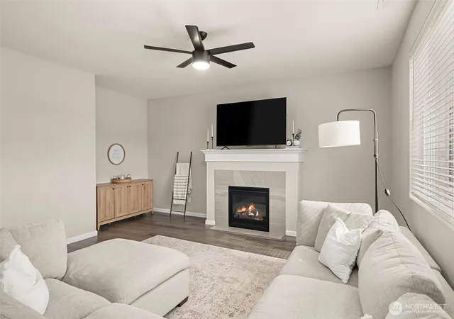 Photo 3 of Single family home for sale at 924 Livernash St, Buckley, WA 98321 | MLS# NWM2549100 | Listing updated on 2026-09-17