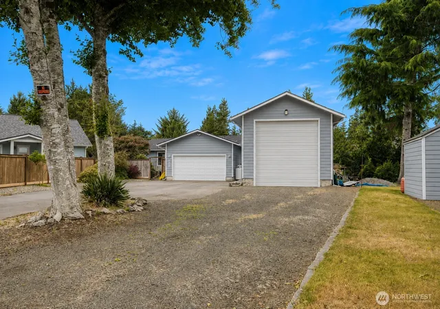 Photo 3 of Single family home for sale at 602 Huckleberry Ct SE, Ocean Shores, WA 98569 | MLS# NWM2549538 | Listing updated on 2026-09-17