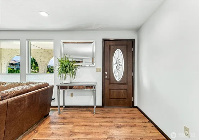Photo 4 of Single family home for sale at 885 E Tietan, Walla Walla, WA 99362 | MLS# NWM2549962 | Listing updated on 2026-09-27