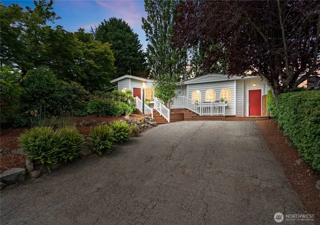 Photo 1 of Single family home for sale at 30225 5th Avenue S, Federal Way, WA 98003 | MLS# NWM2550293 | Listing updated on 2026-09-24