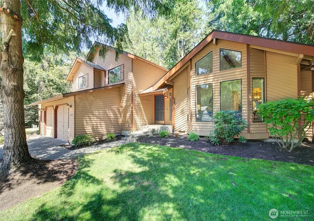 Photo 1 of Single family home for sale at 22014 Ne 13th Place, Sammamish, WA 98074 | MLS# NWM2550384 | Listing updated on 2026-09-29