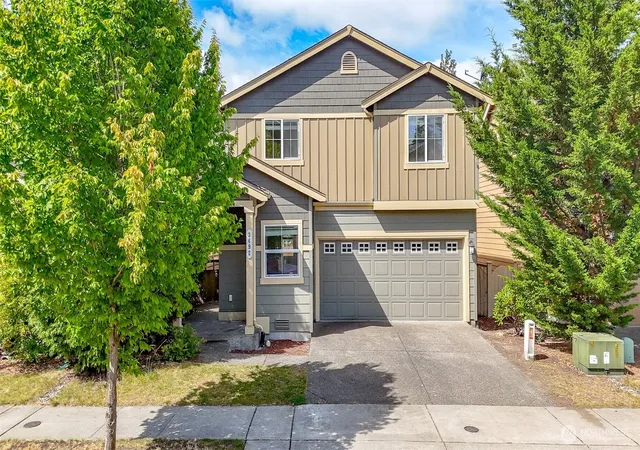 Photo 1 of Single family home for sale at 3692 London Loop Ne, Lacey, WA 98516 | MLS# NWM2550594 | Listing updated on 2026-10-01