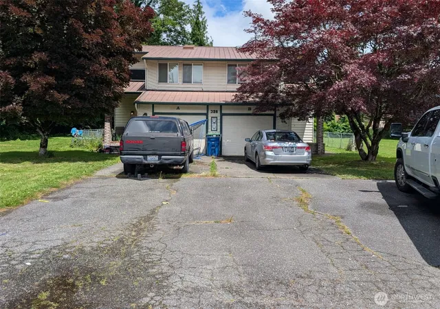Photo 1 of Sale Pending at 326 W Munro St, Sedro Woolley, WA 98284 | MLS# NWM2550631 | Listing updated on 2026-09-24