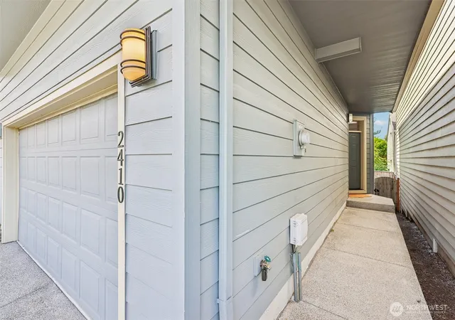 Photo 3 of Single family home for sale at 2410 Ne 130th Avenue, Vancouver, WA 98684 | MLS# NWM2550636 | Listing updated on 2026-09-17