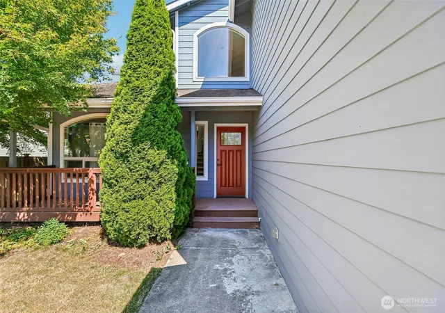 Photo 2 of Sale Pending at 18915 42nd Drive Ne, Arlington, WA 98223 | MLS# NWM2550748 | Listing updated on 2026-09-18