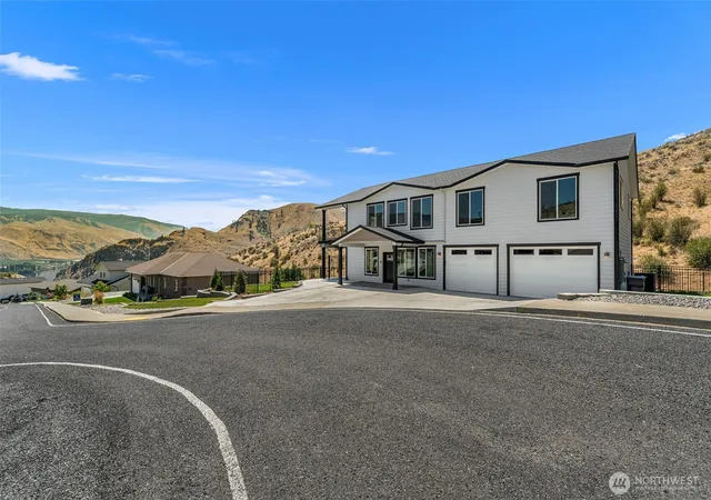 Photo 1 of Single family home for sale at 9971 Saska Way, Entiat, WA 98822 | MLS# NWM2550782 | Listing updated on 2026-09-24