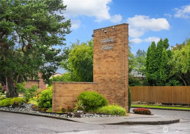 Photo 3 of Single family home for sale at 8505 21st Avenue Nw, Seattle, WA 98117 | MLS# NWM2550829 | Listing updated on 2026-09-29