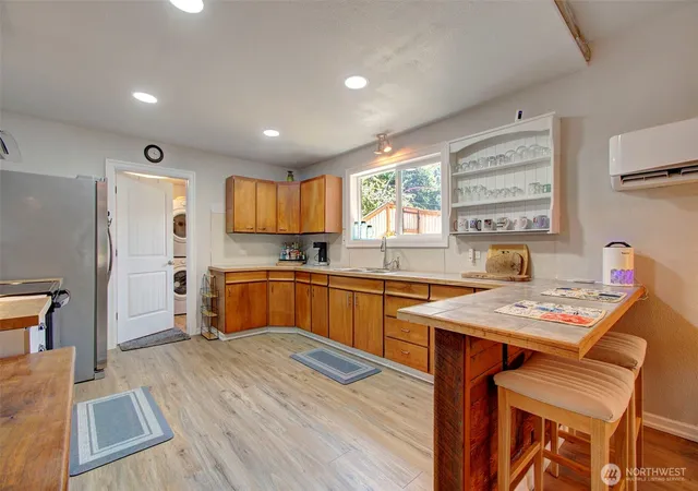 Photo 4 of Sale Pending at 1503 1st Street W, South Bend, WA 98586 | MLS# NWM2551292 | Listing updated on 2026-09-17