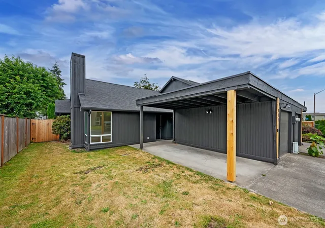 Photo 3 of Sale Pending at 3001 M St Ne, Auburn, WA 98002 | MLS# NWM2551856 | Listing updated on 2026-09-28