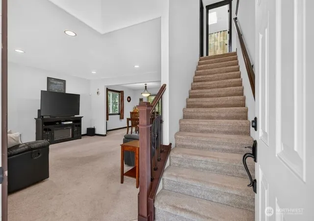 Photo 3 of Single family home for sale at 6608 184th Drive SE, Snohomish, WA 98290 | MLS# NWM2552050 | Listing updated on 2026-09-28