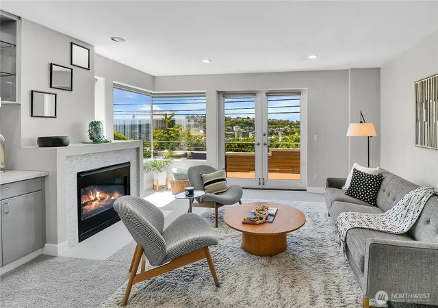 Photo 4 of Condo for sale at 1202 Lakeview Blvd E #1, Seattle, WA 98102 | MLS# NWM2552229 | Listing updated on 2026-09-22