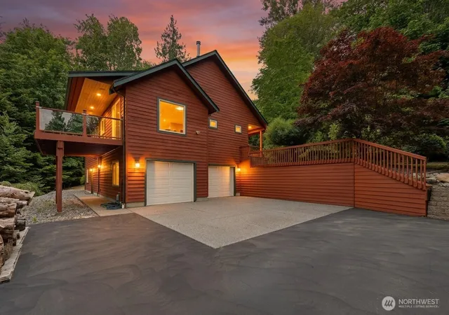 Photo 3 of Single family home for sale at 3145 Lakeshore Rd, Bellingham, WA 98226 | MLS# NWM2552866 | Listing updated on 2026-09-25
