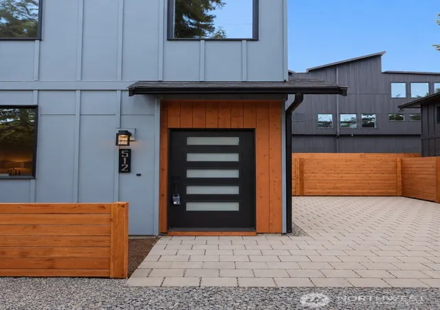 Photo 3 of Single family home for sale at 512 N 92nd Street, Seattle, WA 98103 | MLS# NWM2553175 | Listing updated on 2026-09-23