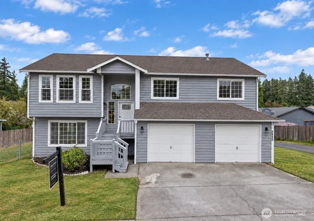 Photo 1 of Single family home for sale at 2956 Lowren Loop, Port Orchard, WA 98366 | MLS# NWM2553233 | Listing updated on 2026-09-22