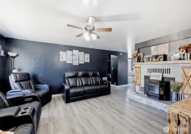 Photo 3 of Single family home for sale at 1218 Sw D St, Ephrata, WA 98823 | MLS# NWM2553605 | Listing updated on 2026-10-01