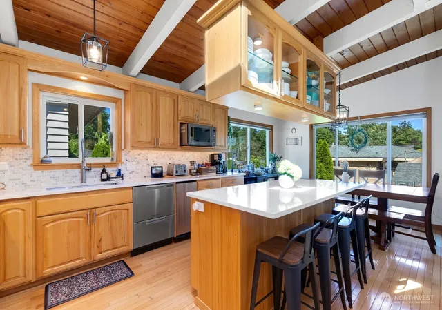 Photo 3 of Single family home for sale at 11123 34th Place SW, Seattle, WA 98146 | MLS# NWM2553653 | Listing updated on 2026-09-25