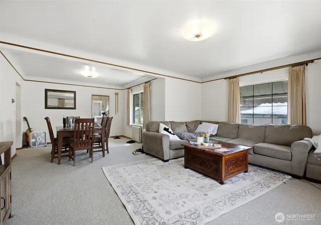Photo 3 of Sale Pending at 1409 W Yakima Ave, Yakima, WA 98902 | MLS# NWM2553675 | Listing updated on 2026-10-01