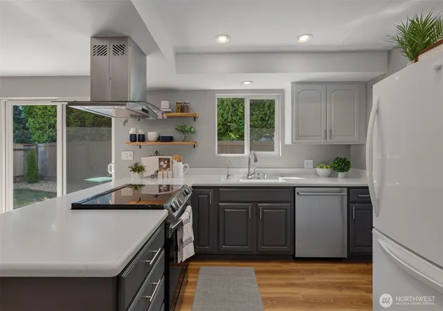 Photo 1 of Single family home for sale at 10527 Beardslee Blvd, Bothell, WA 98011 | MLS# NWM2553825 | Listing updated on 2026-09-17