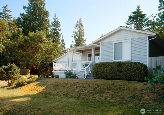 Photo 2 of Single family home for sale at 744 Shelter Bay Dr, La Conner, WA 98257 | MLS# NWM2553880 | Listing updated on 2026-09-23