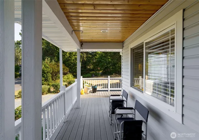 Photo 3 of Single family home for sale at 744 Shelter Bay Dr, La Conner, WA 98257 | MLS# NWM2553880 | Listing updated on 2026-09-23