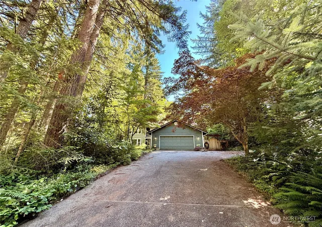 Photo 2 of Single family home for sale at 6937 Foothill Dr Sw, Olympia, WA 98512 | MLS# NWM2553886 | Listing updated on 2026-09-22