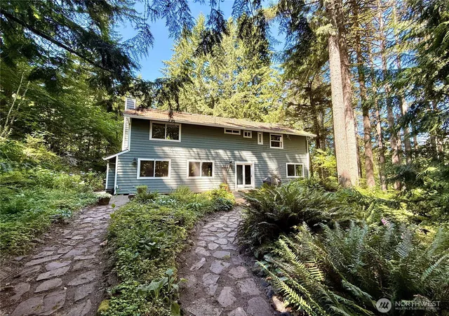 Photo 3 of Single family home for sale at 6937 Foothill Dr SW, Olympia, WA 98512 | MLS# NWM2553886 | Listing updated on 2026-09-22