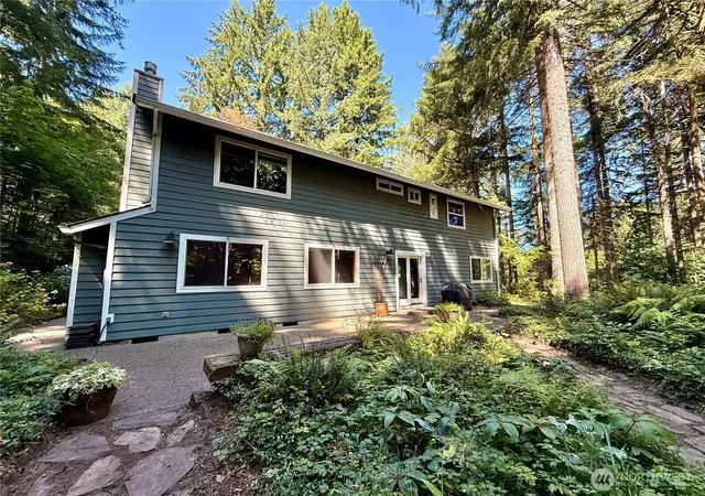 Photo 4 of Single family home for sale at 6937 Foothill Dr SW, Olympia, WA 98512 | MLS# NWM2553886 | Listing updated on 2026-09-22