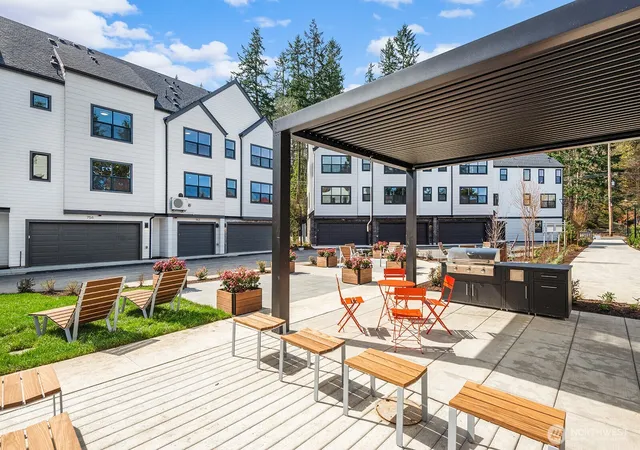 Photo 1 of Townhouse for sale at 781 7th Avenue Nw, Issaquah, WA 98027 | MLS# NWM2554123 | Listing updated on 2026-10-02