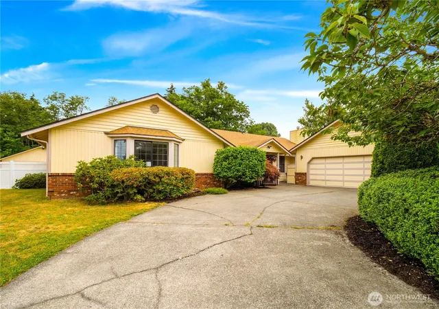 Photo 3 of Sale Pending at 501 E 82nd Street, Tacoma, WA 98404 | MLS# NWM2554642 | Listing updated on 2026-09-23